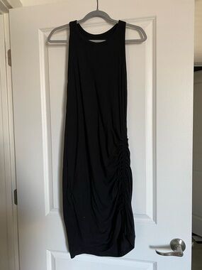 Old Navy Black Sleeveless Ruched-Side Midi Dress